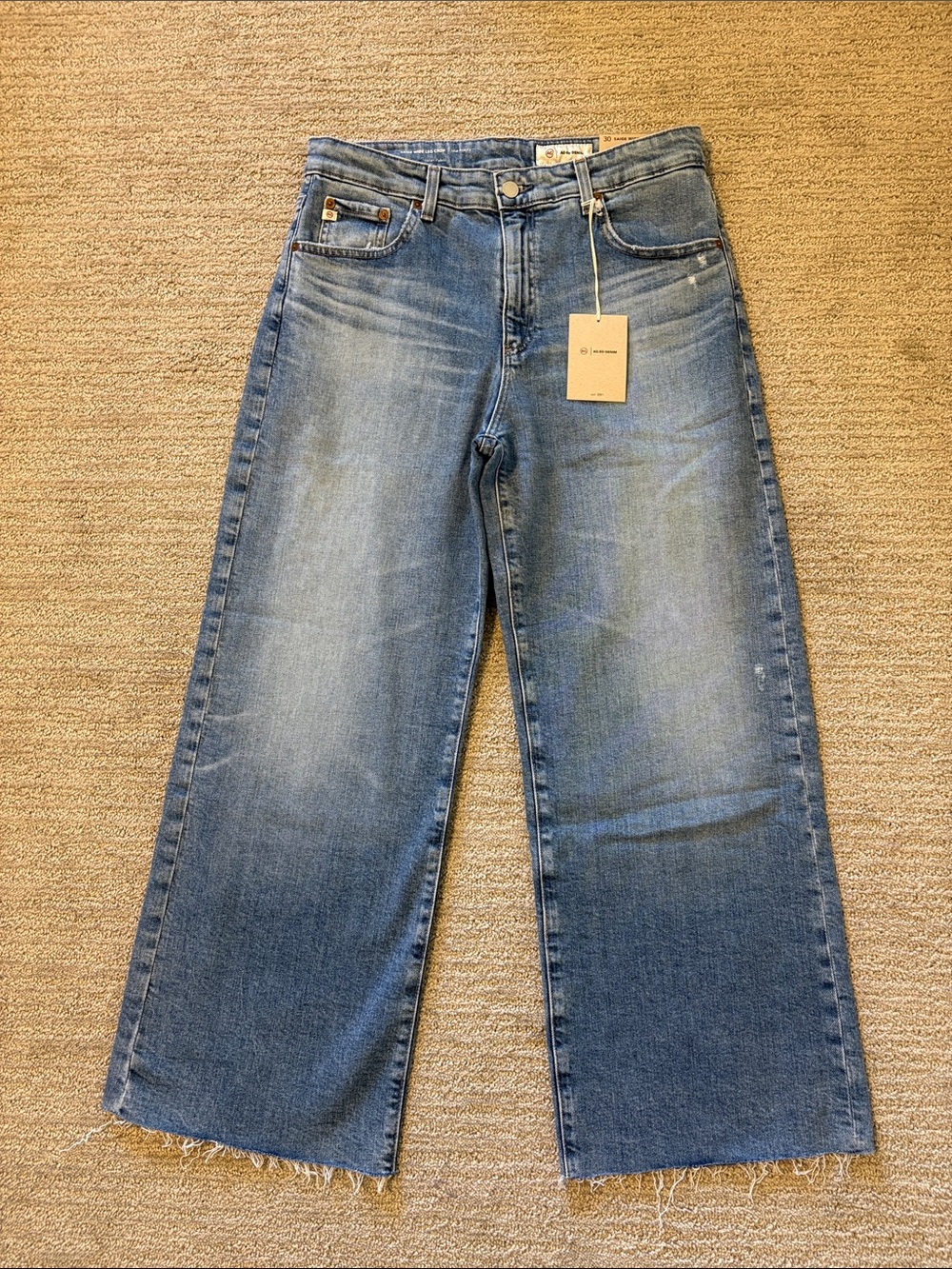 AG “Saige wide leg crop”jeans